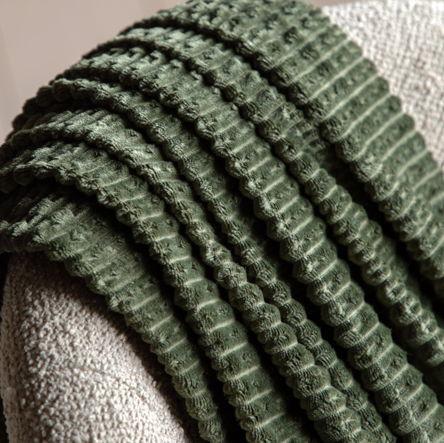 Winson Flannel Throw (Olive)